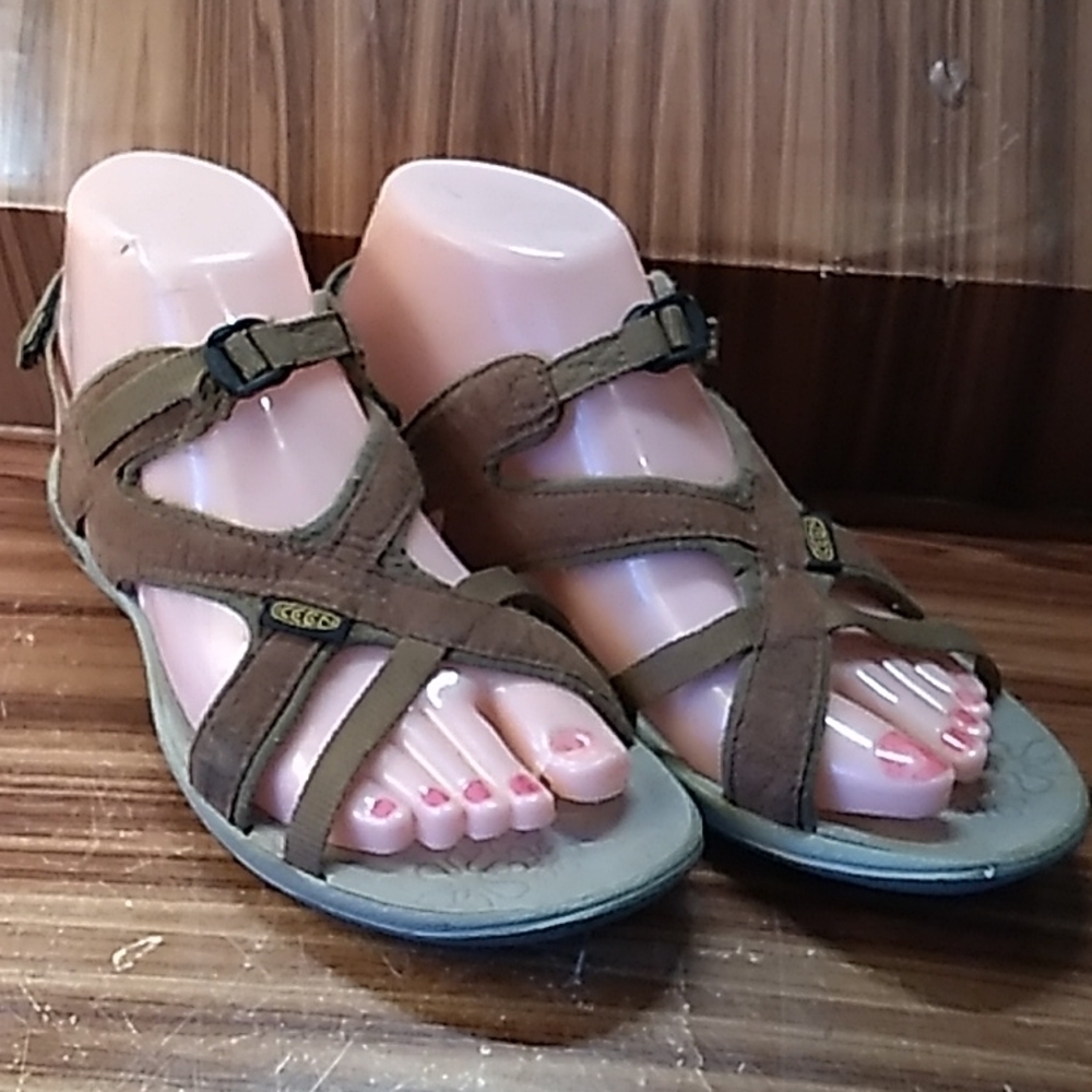 Keen 6.5 brown comfort sandles